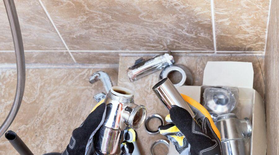 Professional gutter cleaning in Savoy, TX